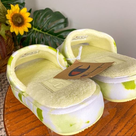 Champion NWT Plush Lemon Cloud Slipper Slides Green Tie Dye Blue Size 8 - Picture 4 of 13